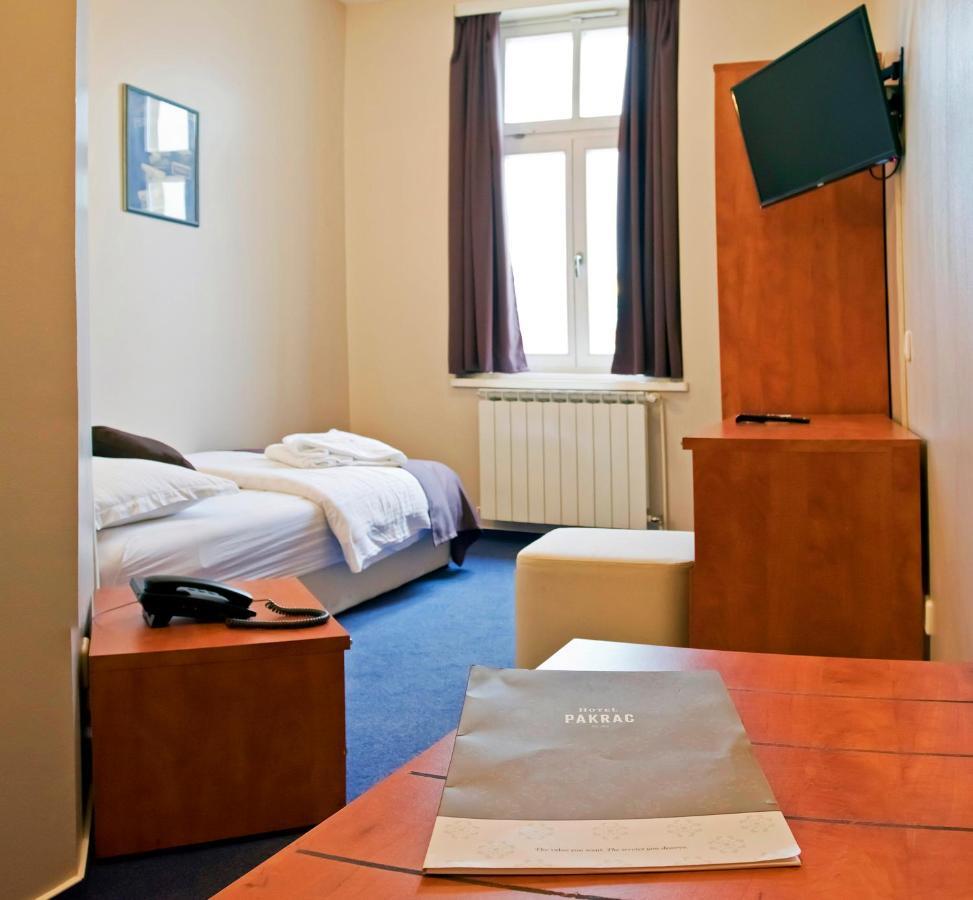 Hotel Pakrac Extérieur photo